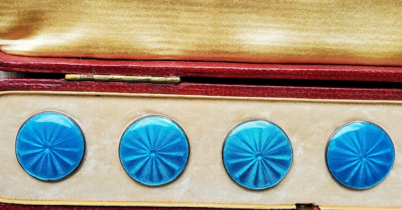 19th Century boxed set of six Silver guilloche enamel buttons. image 4
