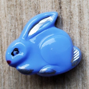 Vintage large glass rabbit button.