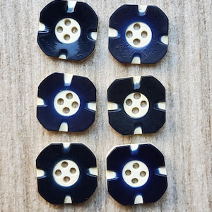 Vintage set of six 1920&#39;s small square plastic buttons.
