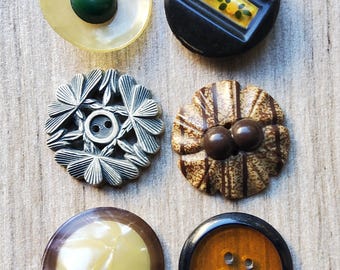 Vintage collection of six 1920-30's coat buttons.