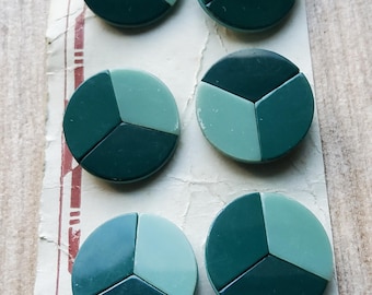 Vintage 1920's set of six stylish plastic buttons.