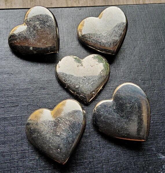Vintage Large Silver Metalized Plastic Heart Buttons. - Etsy