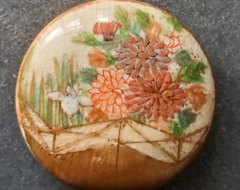 Late 19th Century Japanese Satsuma button.