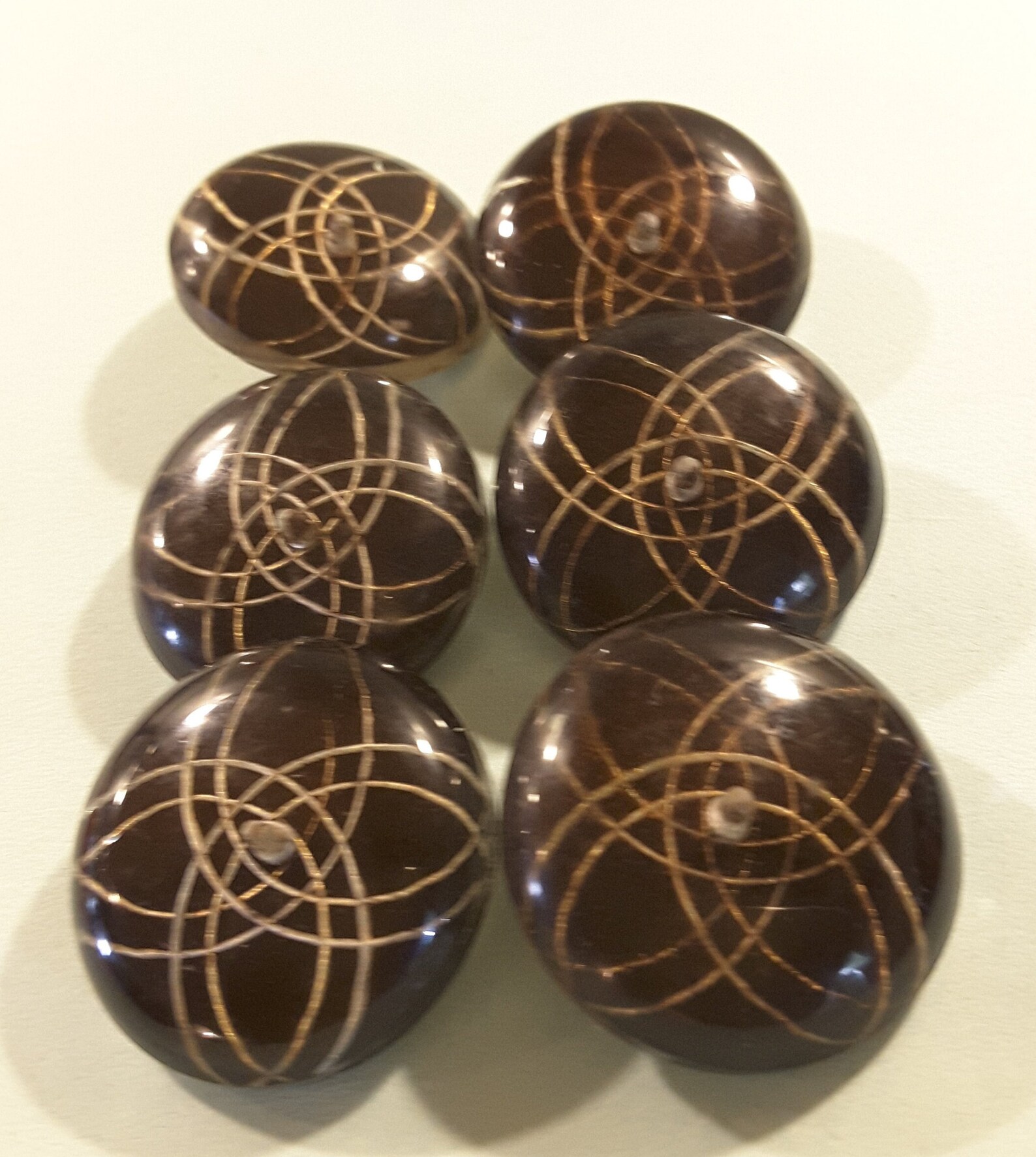 Vintage Large 1950's Perspex Buttons. - Etsy