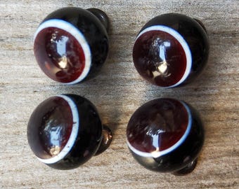 Vintage early 1900&#39;s four banded round agate waistcoat buttons.