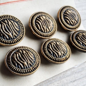 Vintage set of six 1930's glass buttons. image 3