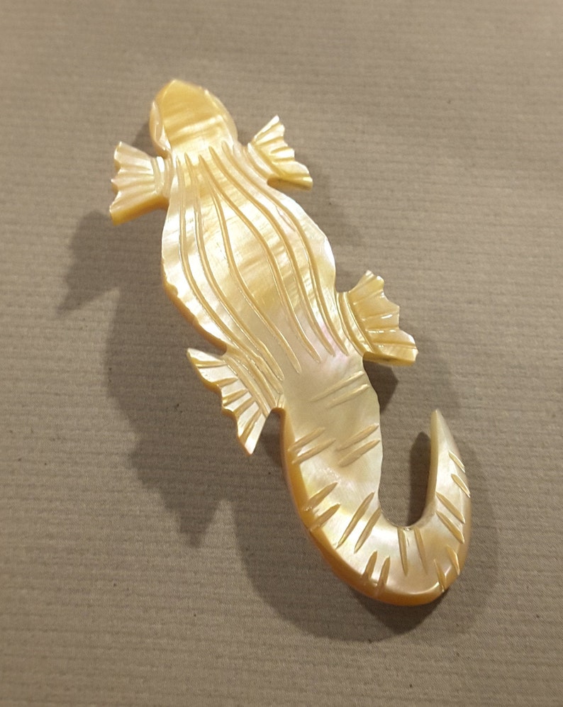Large hand carved mother of pearl lizard button. image 2