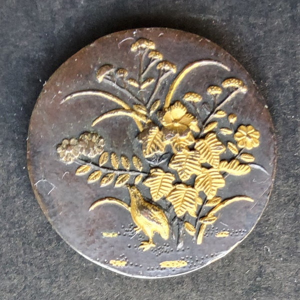 Shakudo Japanese bronze antique button (circa 1880's)