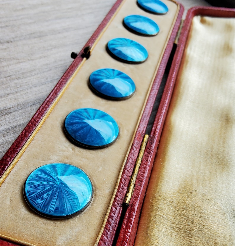 19th Century boxed set of six Silver guilloche enamel buttons. image 1