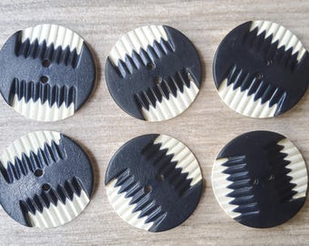 Conjunto vintage de seis botones de plástico blancos y negros estilo Art Déco de la década de 1920.
