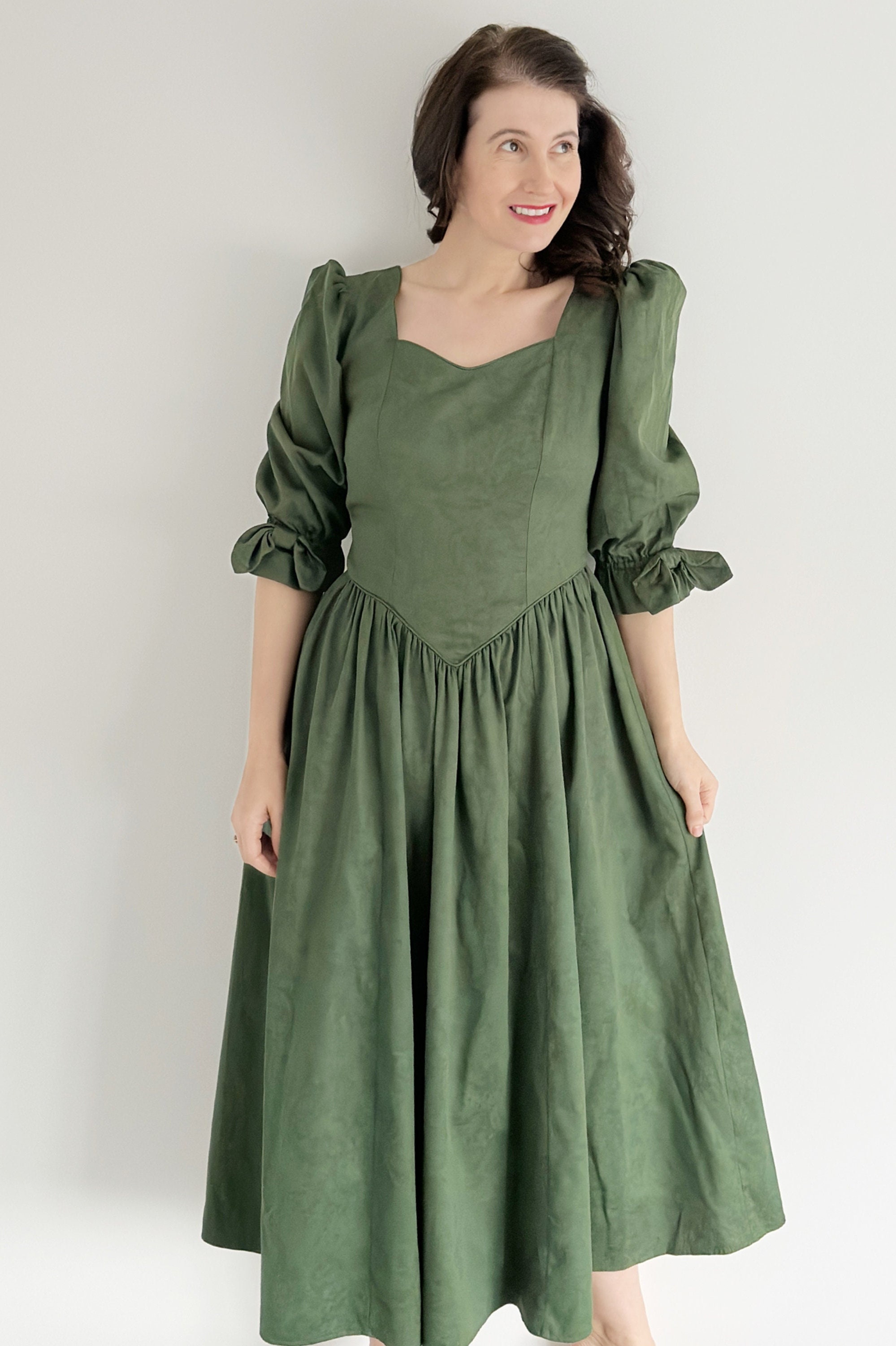 【完売品】サンサカエプチ　Laura smocked dress Laura Ashley | Dresses | Pink Smocked Laura Ashley Dress Sz