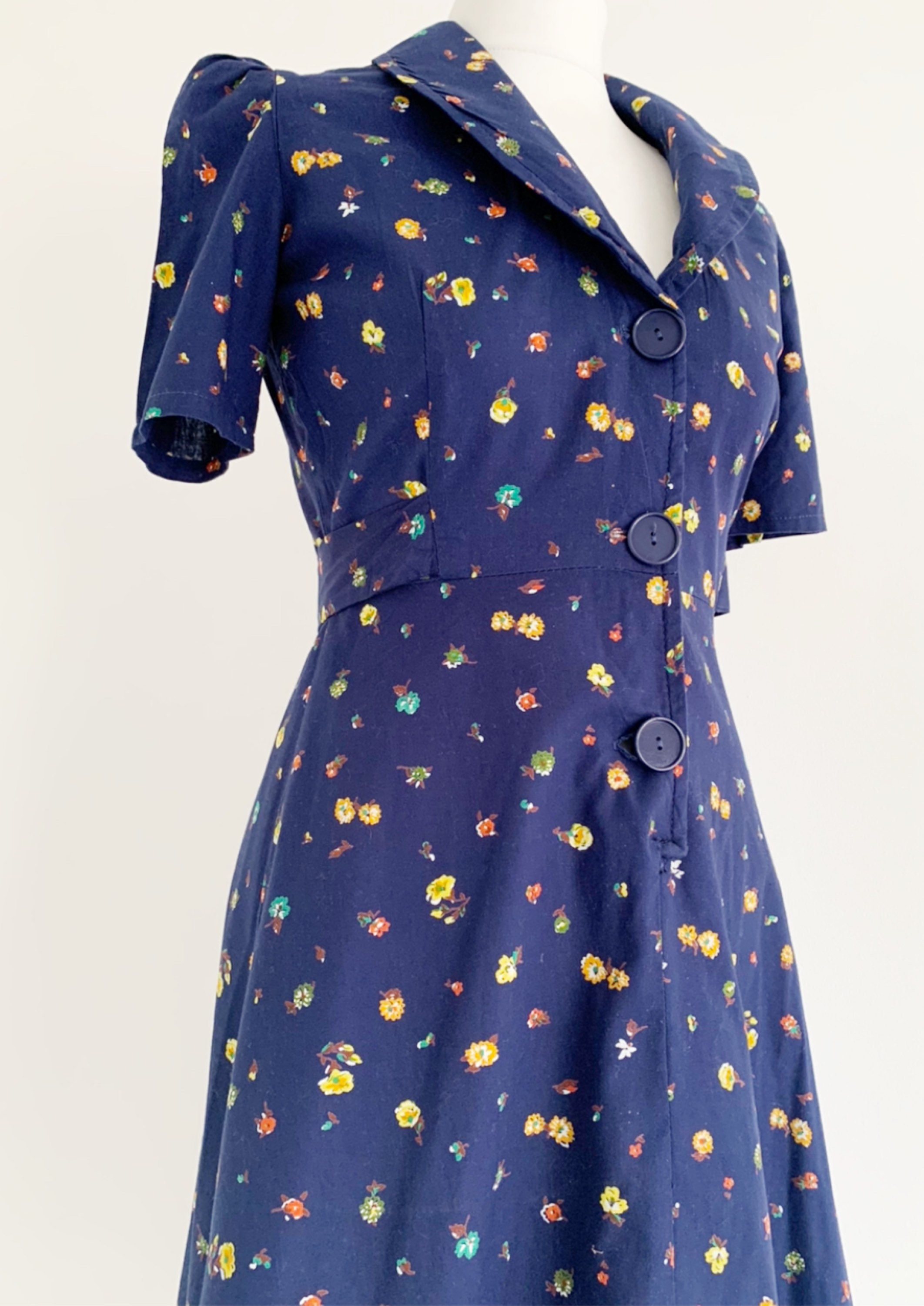 Navy Ditsy Floral 70s Vintage Dress Size UK 8 Today UK - Etsy UK