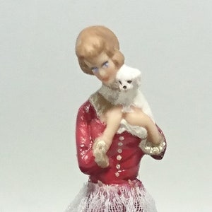 Porzellan Puppe mit Welpe 1:48