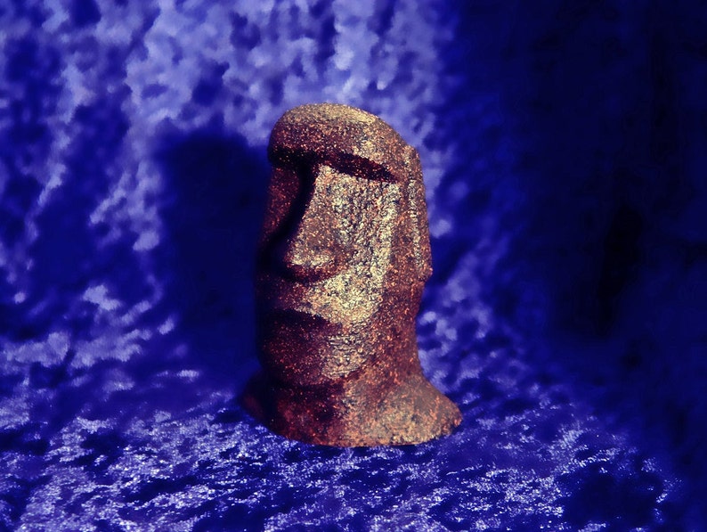 Moai 1 Brown Stone