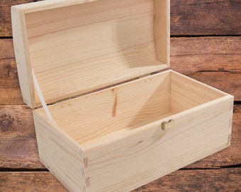 Small Plain Wooden Treasure Chest Keepsake Box | 23x13x12 cm | Natural Decorative Pine