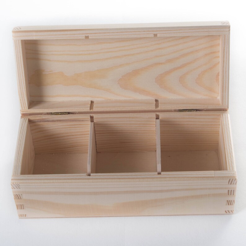 WELITTCON Wood Box Large Decorative Wooden Storage Box With Hinged Lid And Locking Key Premium Acacia Keepsake Chest Box Memory Gift Wooden Boxes 11 X 8.5 X 5 Inches
