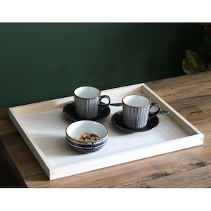 Extra groot houten ondiep dienblad | 45 x 35 x 3 cm | Presentatiedoos voor aanrecht | Thee Koffie Eten Snack Serveerschaal | DIY: gewoon grenen
