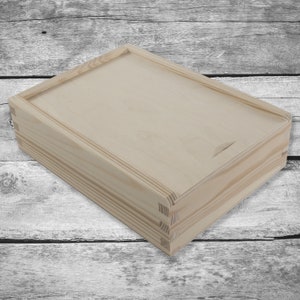 Shallow Pinewood Box With Sliding Lid | 19x14x5 cm | Photo Keepsake Gift Memory Storage Case | Plain Blank Natural Unpainted Unfinished DIY