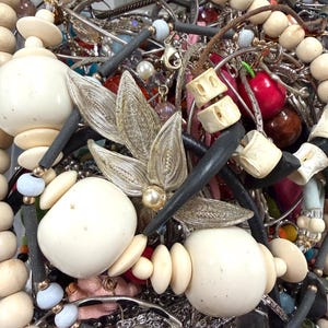 5 LBS Junk Costume Jewelry Lot Broken Tangled Repurpose Repair Pounds Vintage Upcycle ASMR Therapy Unsorted Craft Art DIY Mosaic Grab Bag image 4
