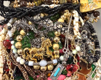 5 Pfund Vintage Schmuck Lot gebrochen verheddert Wiederverwendung Reparatur Pfund Vintage Upcycle ASMR Therapie