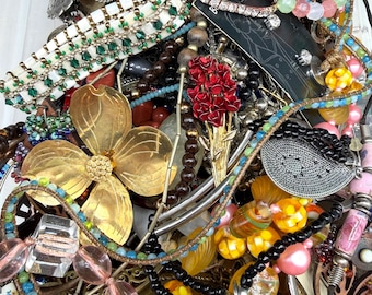 5ポンドのジャンクジュエリー、壊れたり絡まったりした工芸品、再利用、修理、ヴィンテージモッド、アップサイクル、ASMRセラピー、未分類のクラフトアート