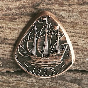 Plectrum - Half Penny Ship