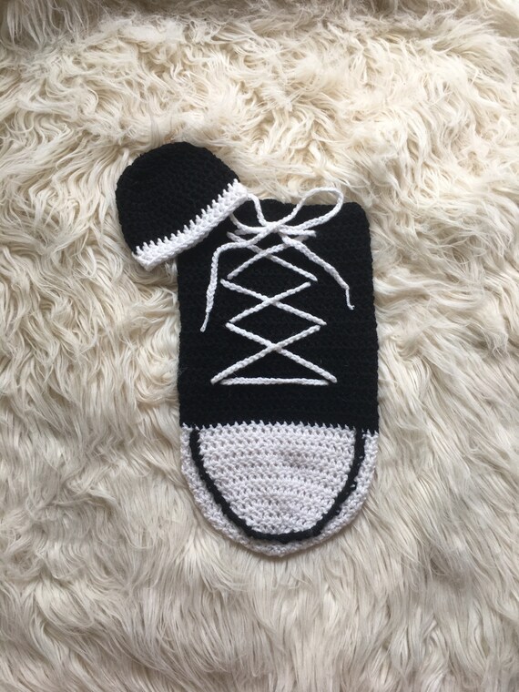 new born baby converse