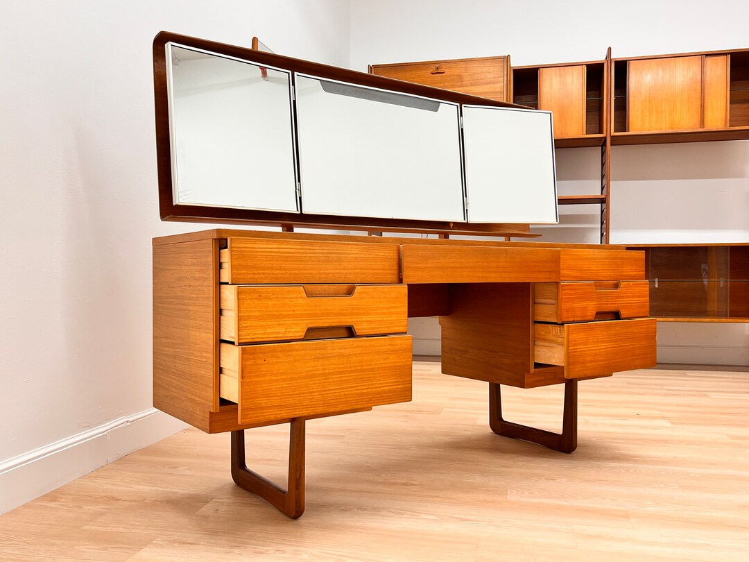 Mid Century Vanity by Uniflex of London Etsy