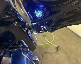Motorcycle Garage Door Opener Button: Harley Davidson 12V Plug & Play