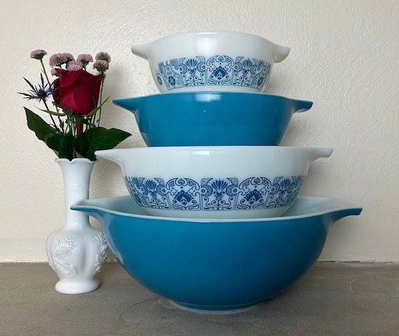 Vintage Pyrex HORIZON BLUE Full Cinderella Bowl Set, Country