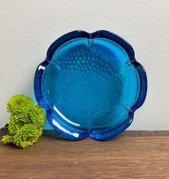 Vintage Blenko Blue Pebbled Petal Glass Ashtray - Etsy