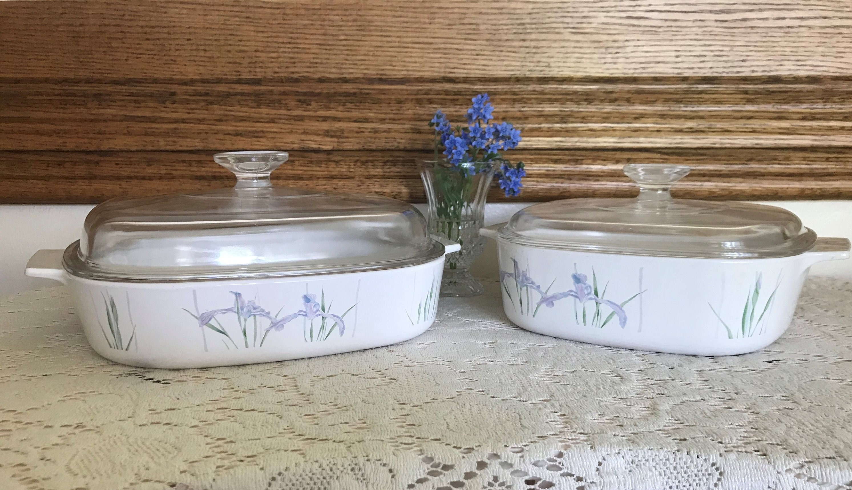 Vintage  Vintage Corning Ware A-10-B Shadow Iris Casserole Dish 2.5 Liter with lid main image 1