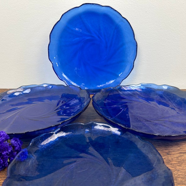 Vintage Arcoroc France Cobalt Blue Glass Flower Petal Swirl 7" Salad or Dessert Plates Set of 6