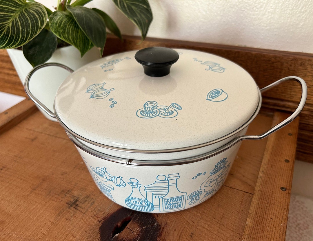 Vintage Ceramet Lidded White & Blue Enamel Pot Double Metal Handles