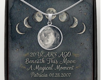 20th Goth Birthday gift for her, Custom Gothic Moon Phase Necklace, Witchy Celestial Jewelry, Dark Academia Pendant