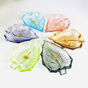 Mid century small glass bowlsm leaf shaped 50s 60s, colorful, pastel, set of 6