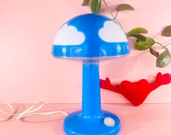 Ikea wolkenlamp SKOJIG blauw met wolken