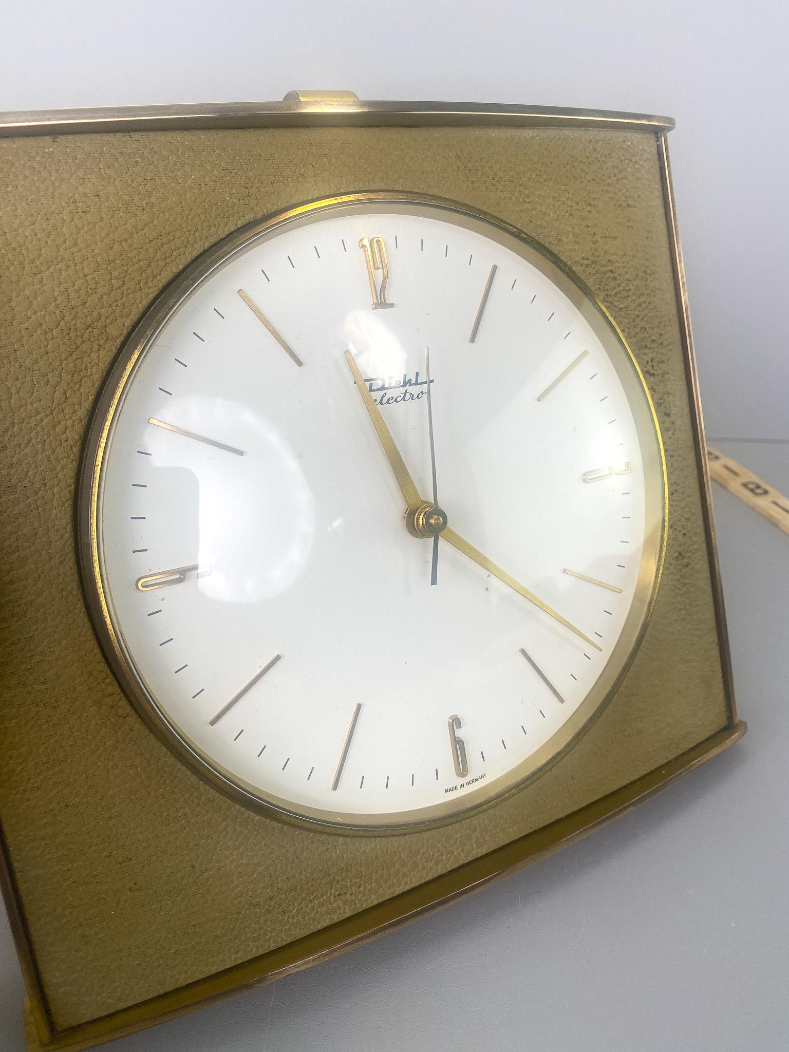 Horloge Murale Creme et Noire Diehl – Tempus Republic