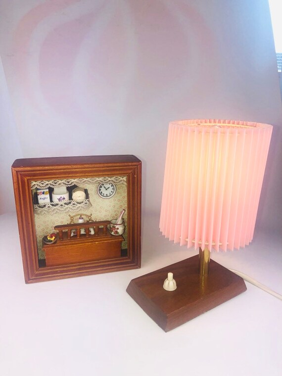 small pink table lamp
