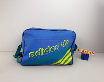 Bolsa esportiva Adidas – azul/verde/amarela – Alemanha Ocidental, original vintage dos anos 80