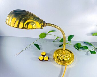 Mid century shell lamp, brass desk lamp, clam shell table lamp with flexible neck, golden, 70s