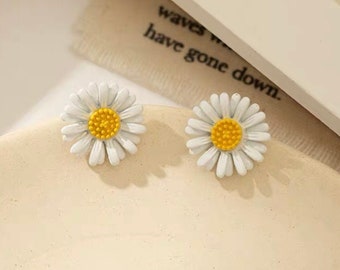 Daisy Stud Earrings - Flower Stud Earrings - Hand Painted Earrings - White & Yellow Daisy Earrings - Floral Earrings