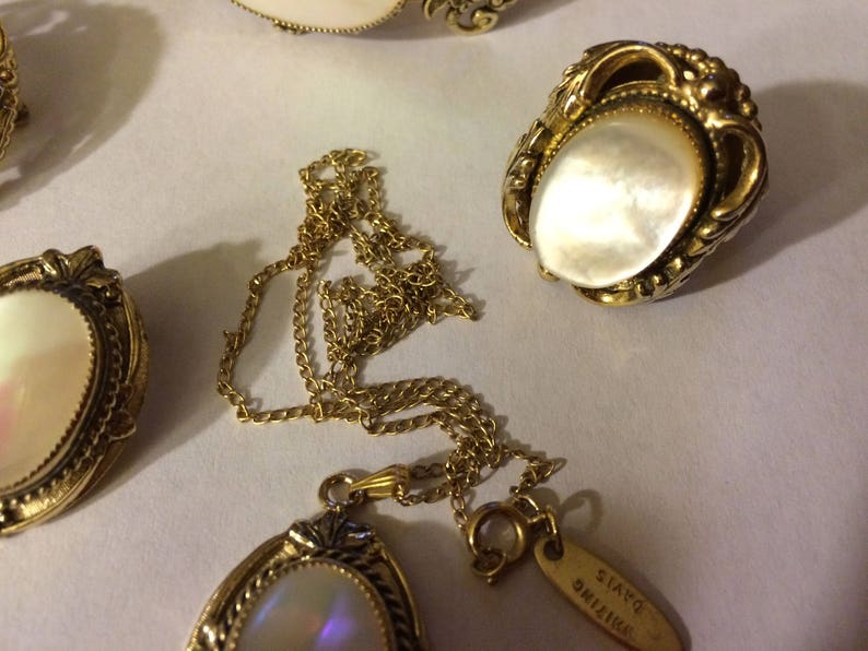 1950s Whiting /& Davis Mother of Pearl Cabochon Gold Filigree Parure Pin Pendant 6-pc. set Bracelet Earrings Ring