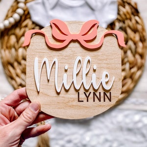 Révélation du prénom petite fille - nom de bébé noeud coquette - faire-part nouveau-né personnalisé 3D - cadeau de douche nouveau-né - accessoire photo en bois gravé