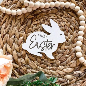 Première Pâques de bébé - 1er lapin de Pâques - panneau d'étape des vacances - plaque saisonnière - accessoire photo de marqueur de carte