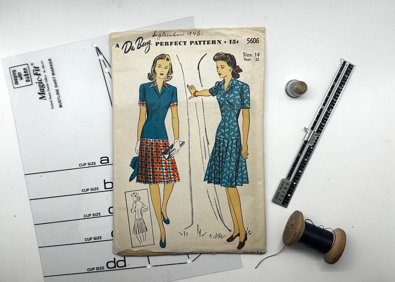 Du Barry 5606 Vintage 40s Uncut Sewing Pattern, Size 14 1943 Misses' Two Piece Dress image 1