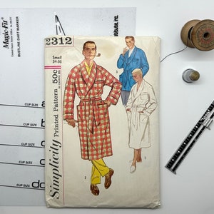 Simplicity 2312 Vintage 50s Uncut Sewing Pattern, Size 34-36 | 1950s DIY Men&#39;s Robe and Lounge Jacket |
