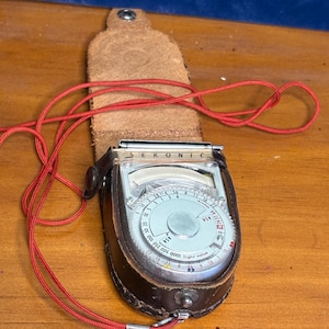 Vintage Sekonic L-8 Light Meter
