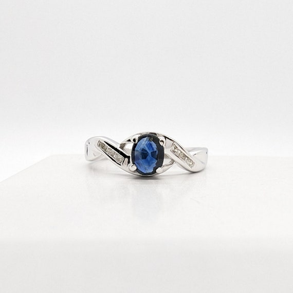 14K Solid White Gold .41CT Blue Sapphire & 1/10TCW