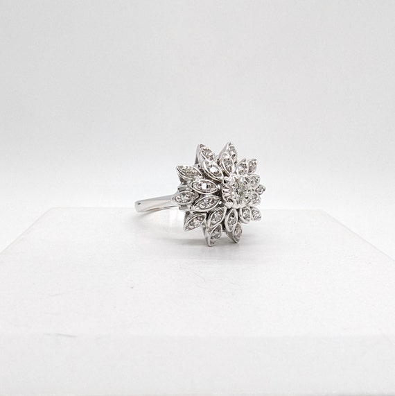 14k White Gold 1/6 TCW Snowflake Diamond Ring Siz… - image 2